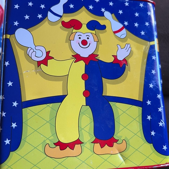 Vintage Schylling Jack in the Box wind the handle and jester pops up - Picture 9 of 10